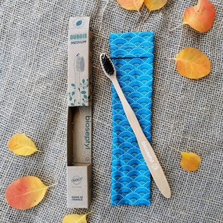Brosse à dent en hêtre vendu avec son Etui